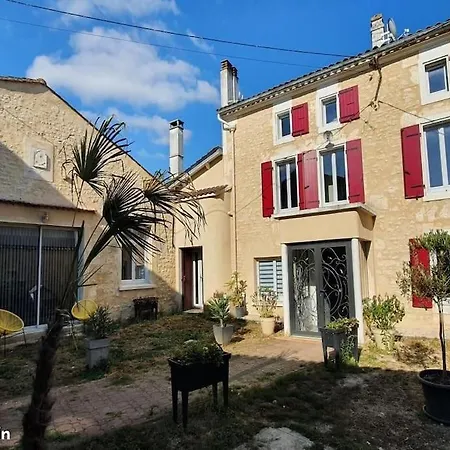 Maison Charentaise Confort 20 Couchages * Fleac