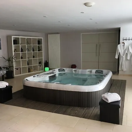 Maison Charentaise Confort 20 Couchages Fleac